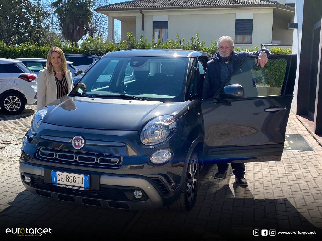 Photobook delle consegne // Marzo 2021
