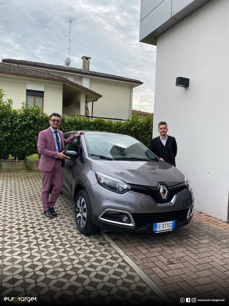 Photobook delle consegne // Aprile 2021
