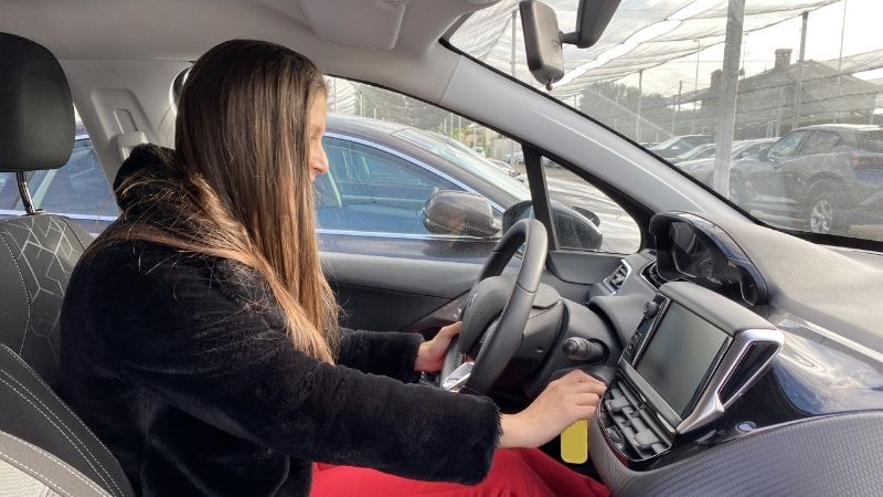 L'auto ibrida è l'auto giusta per i neopatentati! Ecco perché