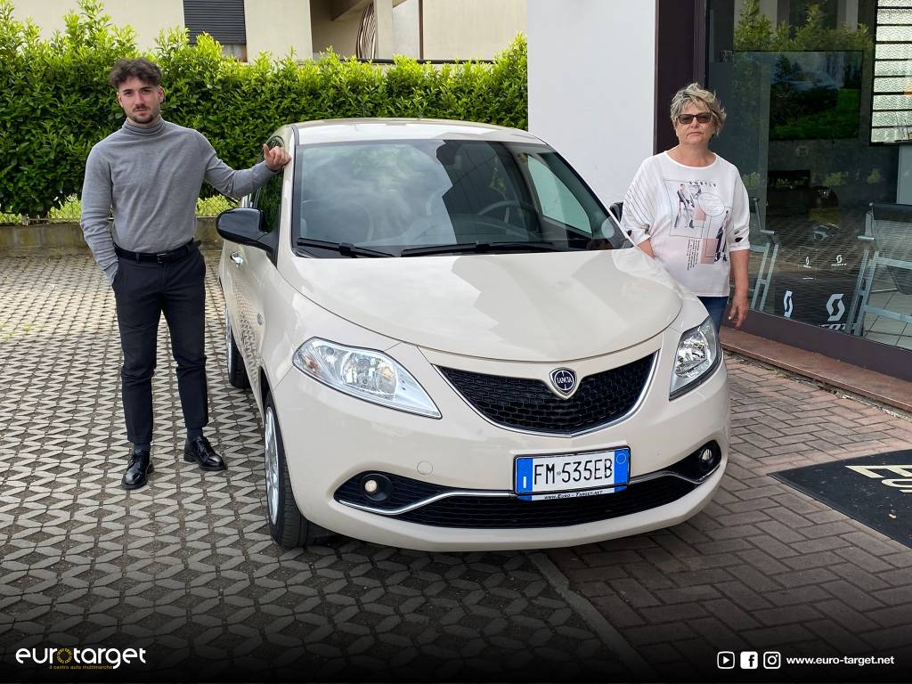 Photobook delle consegne // Maggio 2021