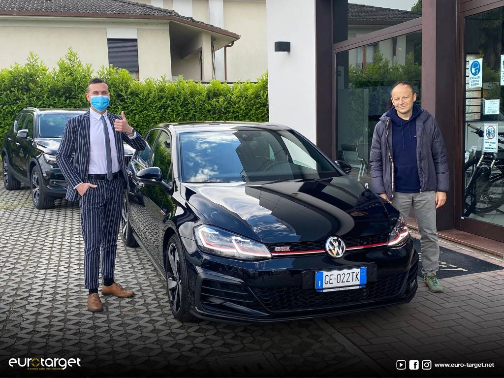 Photobook delle consegne // Maggio 2021