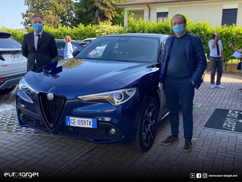 Photobook delle consegne // Maggio 2021