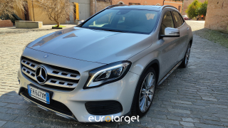 MERCEDES GLA 200 d Automatic 4Matic Premium