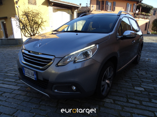 PEUGEOT 2008 1.6 e-HDi 92 CV Stop&Start Allure