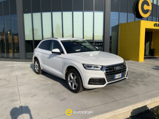 AUDI Q5 2.0 TDI quattro S tronic Business Sport