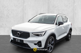 VOLVO XC40 B4 automatico Plus Dark