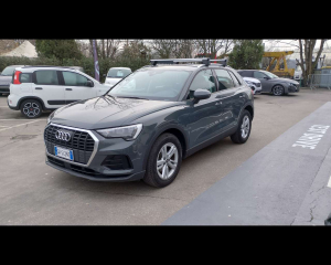 AUDI Q3 35 TDI S tronic Business