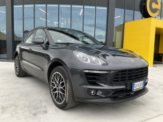 PORSCHE Macan 2.0
