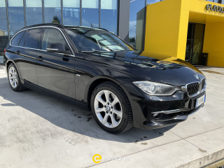 BMW Serie 3 330dA Touring Luxury