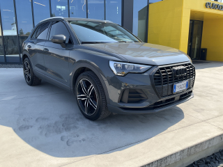 AUDI Q3 35 TDI S tronic