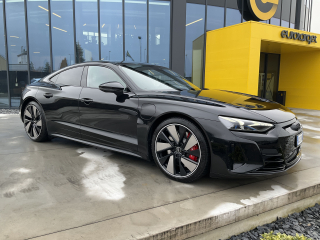 AUDI e-tron GT  quattro