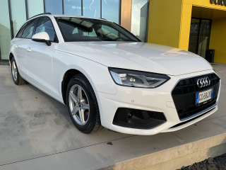 AUDI A4 Avant 30 TDI/136 CV S tronic