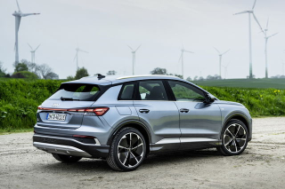 AUDI Q4 e-tron Q4 45 e-tron Business Advanced