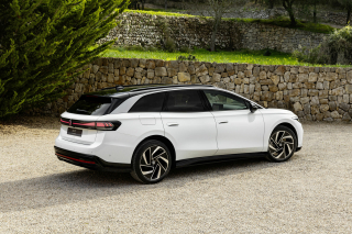 VOLKSWAGEN ID.7  Tourer Pro