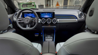 MERCEDES EQB 300 4Matic AMG Line Advanced