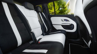 MERCEDES GLB 220 Premium Plus