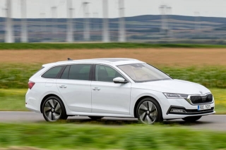 SKODA Octavia 1.5 e-TEC DSG Wagon Ambition