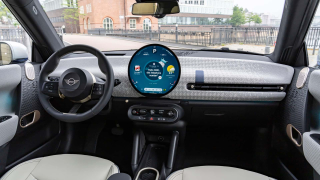 MINI Mini All Electric Mini Cooper SE Favoured