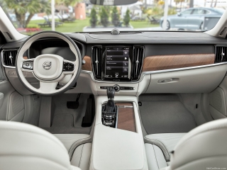 VOLVO V90 T6 Recharge AWD Plug-in Hybrid aut. Ultimate Bright