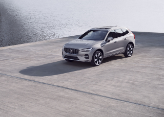 VOLVO XC60 B4 automatico Essential N1