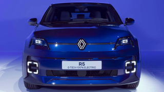 RENAULT 5 E-Tech Electric  150 CV Comfort Range Roland Garros
