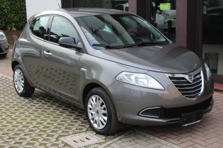 LANCIA Ypsilon 1.0 FireFly 5 porte S&S Hybrid Alberta Ferretti