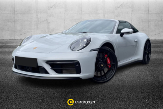 PORSCHE 911 Carrera 4 GTS