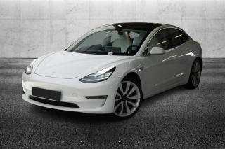 TESLA Model 3  Long Range AWD Performance
